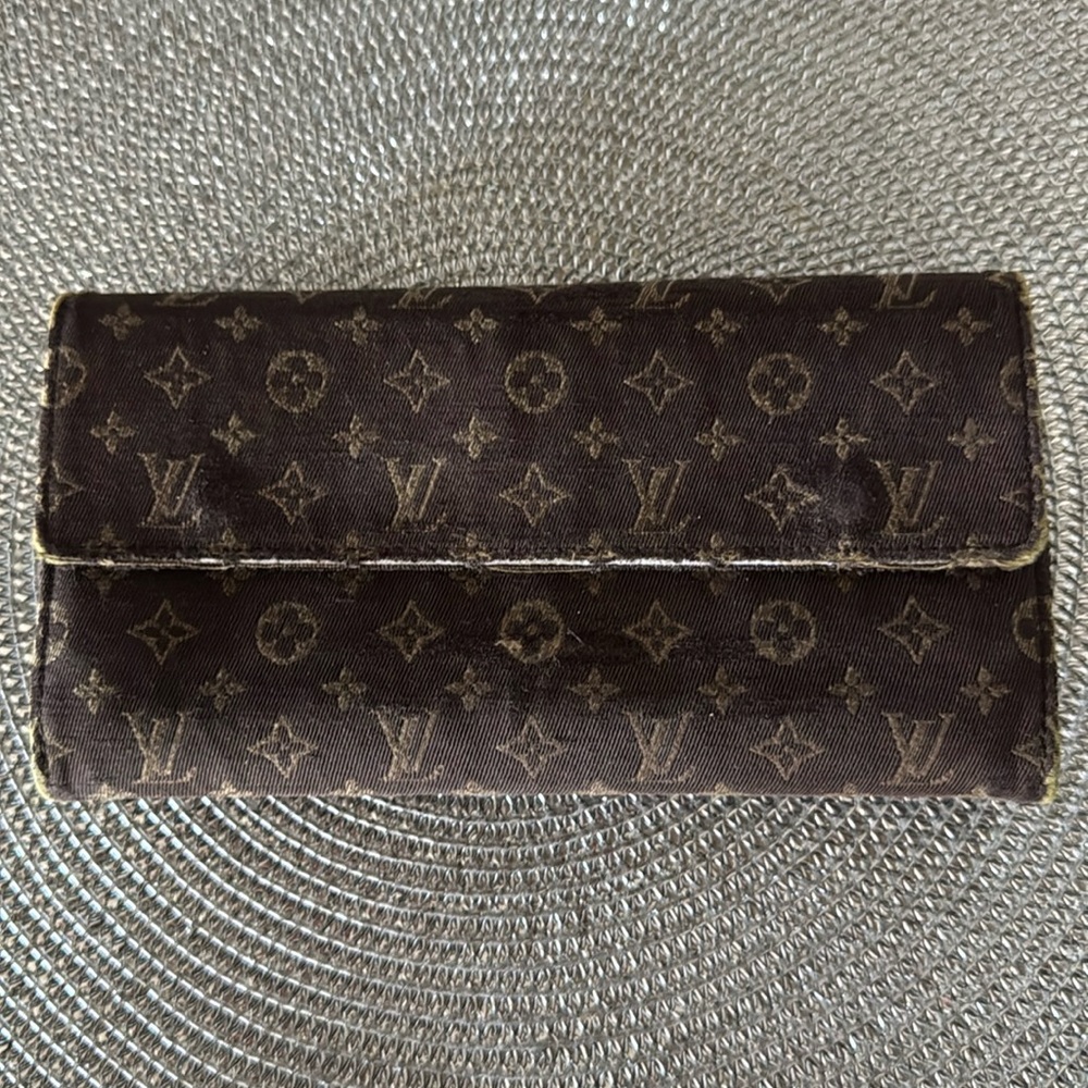Authentic Louis Vuitton Monogram Mini Lin Brown Denim Sarah Wallet